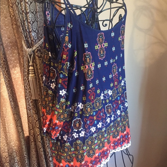 Lily star cold shoulder top - Picture 5 of 8